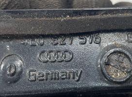 Audi A8 S8 D3 4E Takaluukun rekisterikilven valon palkki 4E0827576