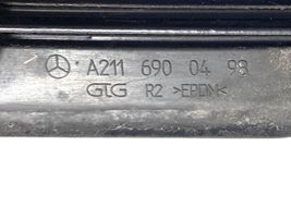 Mercedes-Benz E W211 Rivestimento parabrezza A2116900498