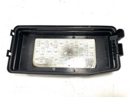 Opel Antara Coperchio scatola dei fusibili 96821093