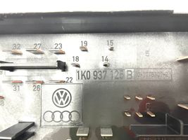 Volkswagen Golf VI Ramka / Moduł bezpieczników 1K0937125B