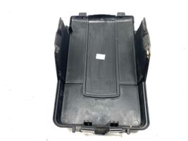 Audi A3 S3 A3 Sportback 8P Dangtis akumuliatoriaus dėžės 3C0915443A