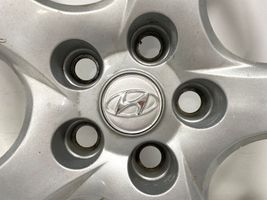 Hyundai Coupe R16 wheel hub/cap/trim 529602E100