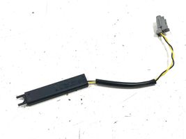 Nissan Qashqai Amplificateur d'antenne 5WK48774