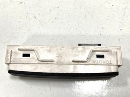 Toyota Avensis T270 Monitori/näyttö/pieni näyttö 8395005010