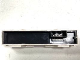 Toyota Avensis T270 Pantalla/monitor/visor 8395005010