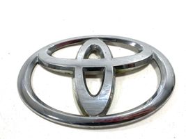 Toyota Avensis T270 Manufacturers badge/model letters 754310D050