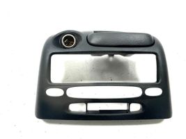 Toyota Yaris Konsola środkowa / Radio / GPS 8622052010