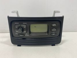 Toyota Yaris Verso Unità principale autoradio/CD/DVD/GPS 8611052030