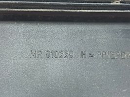 Mitsubishi Carisma Apdaila priekinių durų (moldingas) MR910229