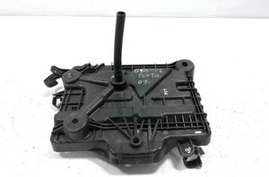 Fiat Grande Punto Boîte de batterie 55702622