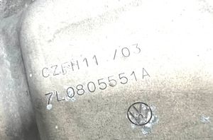 Volkswagen Touareg I Apatinė dalis radiatorių panelės (televizoriaus) 7L0805551A