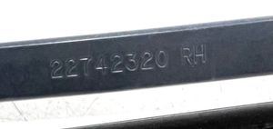 Chevrolet Volt I Etupyyhkimen sulan varsi 22742320