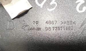 Citroen C5 Galinio šoninio stiklo apdaila 9672571680