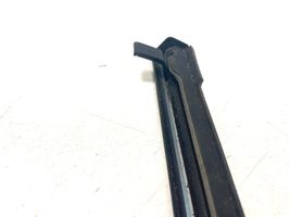 Toyota Avensis T250 Rivestimento modanatura del vetro della portiera anteriore 