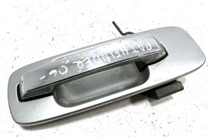 Nissan Pathfinder R51 Внешняя ручка 
