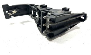 Audi A4 S4 B7 8E 8H Relay mounting block 