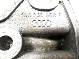 Audi A4 S4 B7 8E 8H Äänenvaimentimen kannattimen pidin 4B0253663F