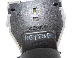 Nissan Qashqai Indicator stalk 14425