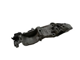 Nissan Qashqai Support de générateur / alternateur 8200881264