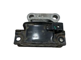 Opel Corsa E Vaihdelaatikon kannake 13371838