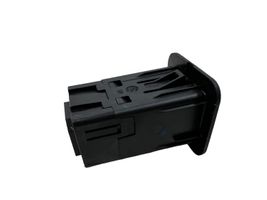 Jeep Renegade Gniazdo / Złącze USB 735600659