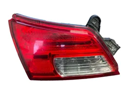 Subaru Outback Galinis žibintas dangtyje 2ZR946094