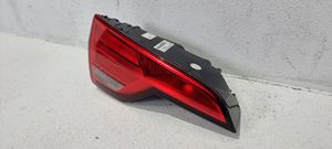 Volkswagen Polo VI AW Lampy tylnej klapy bagażnika 8W9945075