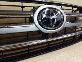 Toyota Land Cruiser (J200) Griglia anteriore 