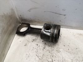 Nissan Qashqai+2 Piston avec bielle 