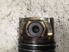 Hyundai Trajet Piston 