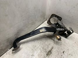 KIA Sorento Brake pedal Y04