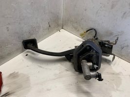 Hyundai Santa Fe Clutch pedal 2E010S