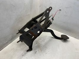 Saab 9-5 Pedal de embrague 1386