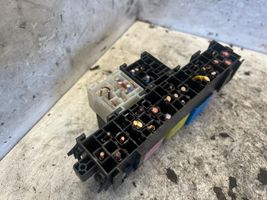 Renault Master II Fuse module 7703297572