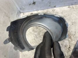 Subaru Outback Verkleidung Nebelscheinwerfer / Gitter vorne 