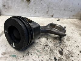 Subaru Outback Piston avec bielle 