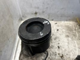 Subaru Outback Piston avec bielle 