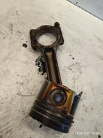 Renault Trafic II (X83) Piston avec bielle 