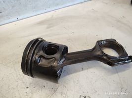 Opel Zafira B Piston with connecting rod 