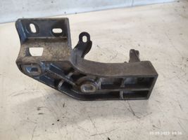 Volvo S40, V40 Support pompe injection à carburant 8200157461