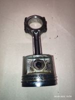 Nissan Navara D22 Piston avec bielle 