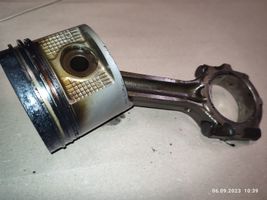 Nissan Navara D22 Piston avec bielle 