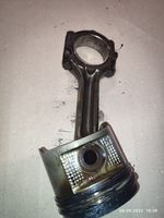 Nissan Navara D22 Piston avec bielle 