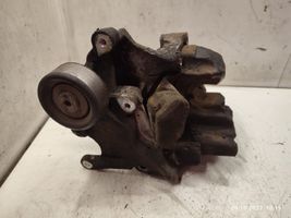 Hyundai Santa Fe Soporte del alternador 