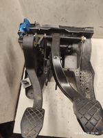 Volkswagen Touareg I Pedal assembly 7L6721031