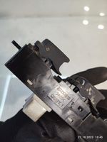 KIA Carens II Interrupteur commade lève-vitre 202005519