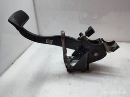 KIA Carens II Pedal de freno 328001DXXX