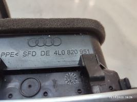 Audi Q7 4L Dash center air vent grill 4L0820951