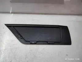 Volkswagen Touareg II Altro elemento di rivestimento della portiera posteriore 7P6867463