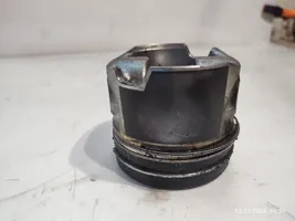 Audi A5 8T 8F Piston 